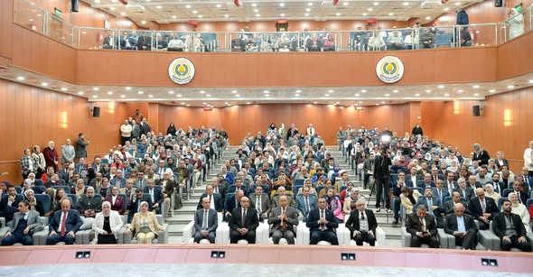 أمين عام جامعة المنصورة يهنّئ الفائزين بجائزة التميز الحكومى في كافة قطاعات الجامعة